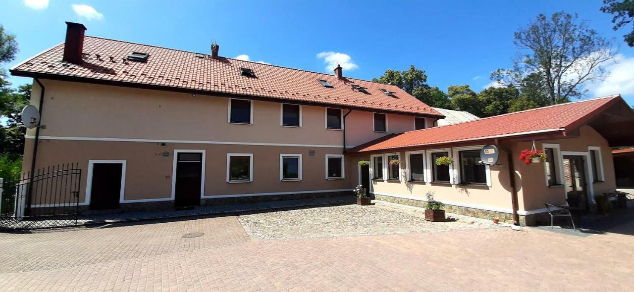 Zajazd Zamkowy - Schlossgasthof Krąg Εξωτερικό φωτογραφία